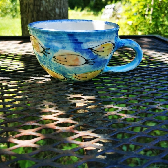 Art Pottery Large Blue and Yellow Fish Mug - Picture 3 of 12